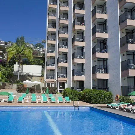 מלון Buganvilia 3*